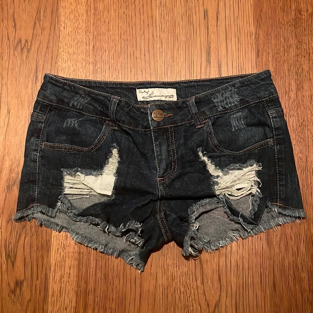 Vintage Havana dark W wash low waisted Jean shorts